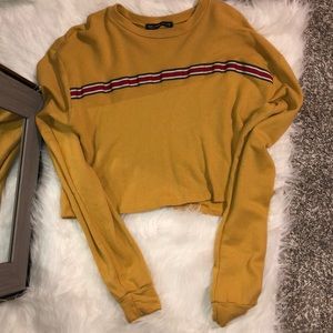 Cropped long sleeve shirt